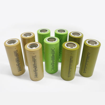 Litio ricaricabile Ion Battery 4000mAh 26650 di scarico una batteria al litio da 3,2 volt