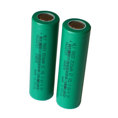 Litio ricaricabile Ion Bright Light Torch Battery 18650 3.6V 2500mAh